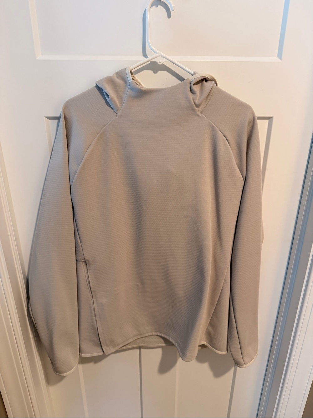 Men's Lululemon Lightweight Hooded Pullover Sweater - Cream